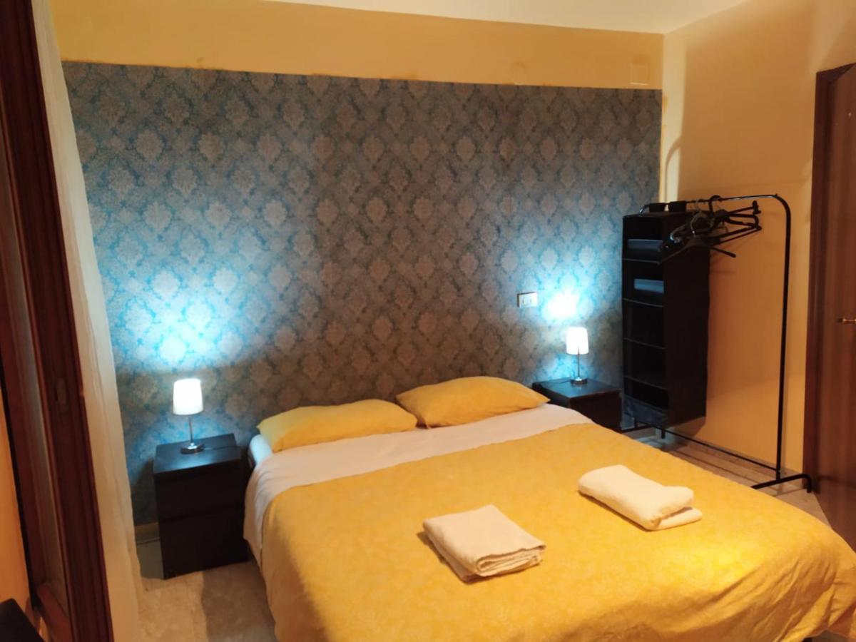 Two Steps From Rialto Bridge Hotell Venedig Exteriör bild